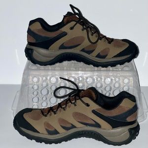 Men’s Merrell Moab 2 hiking shoes size 9.5